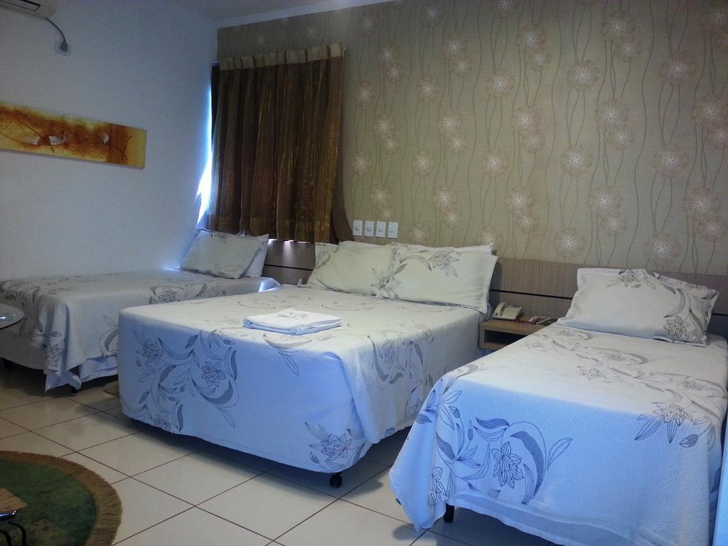 Hotel Ellus Dourados